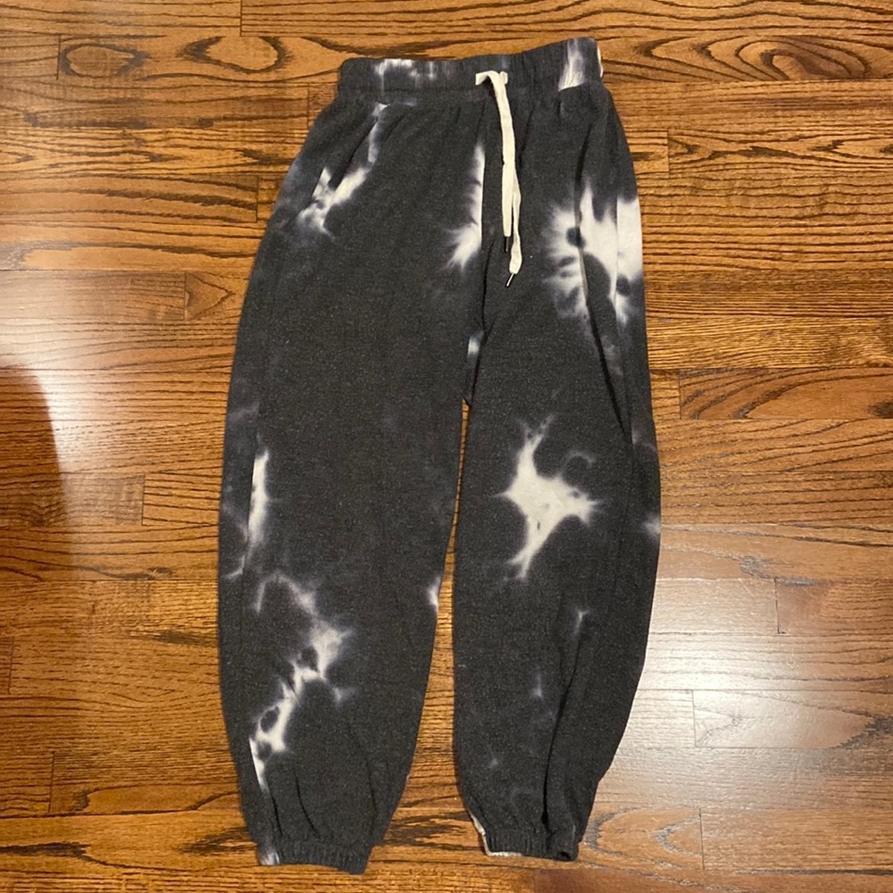 Urban outfitters sweatpants out from under size medium Jenny